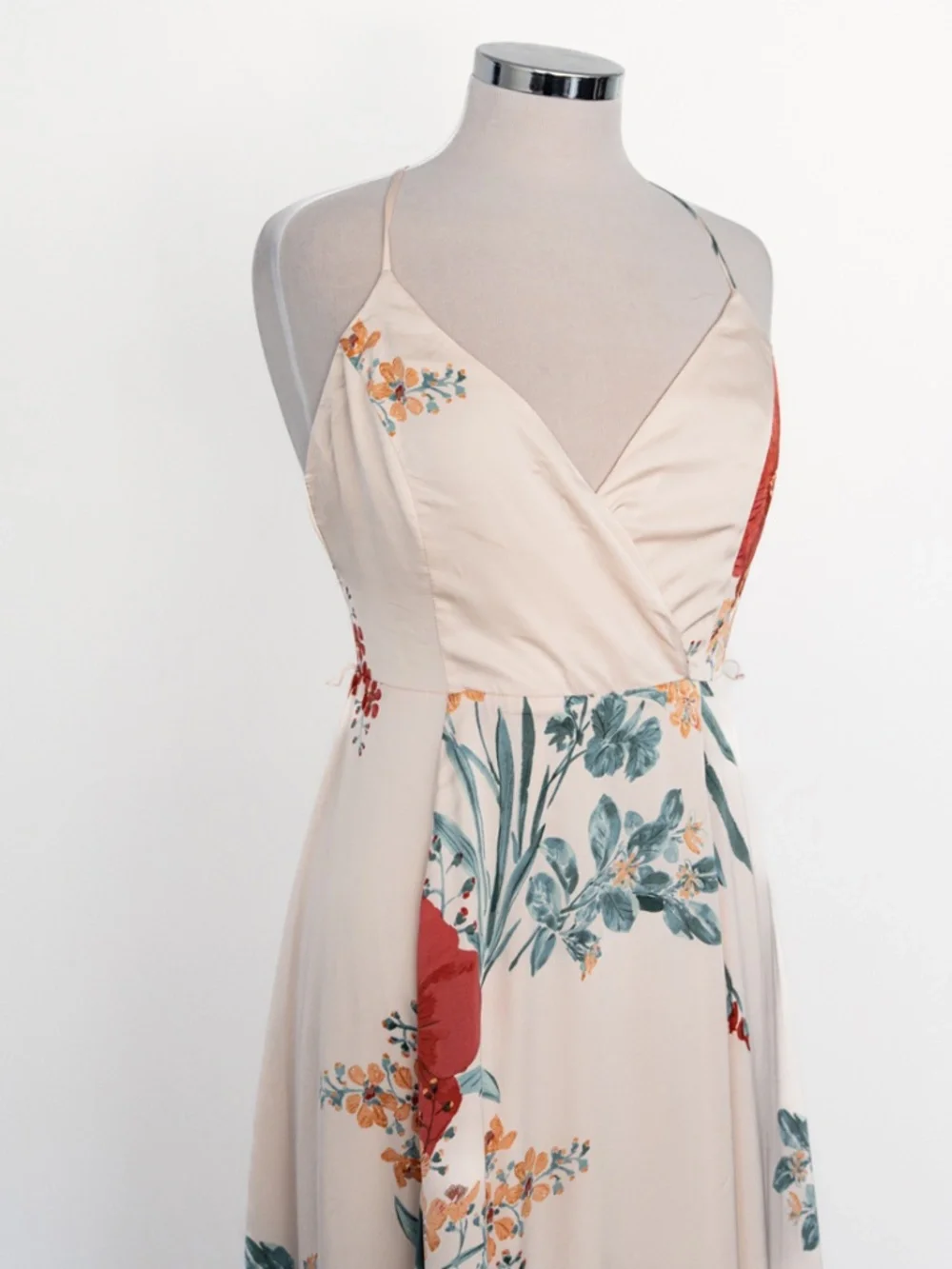 Lulus - Still‎ The One Floral Faux Wrap Gown In Cream Floral Print